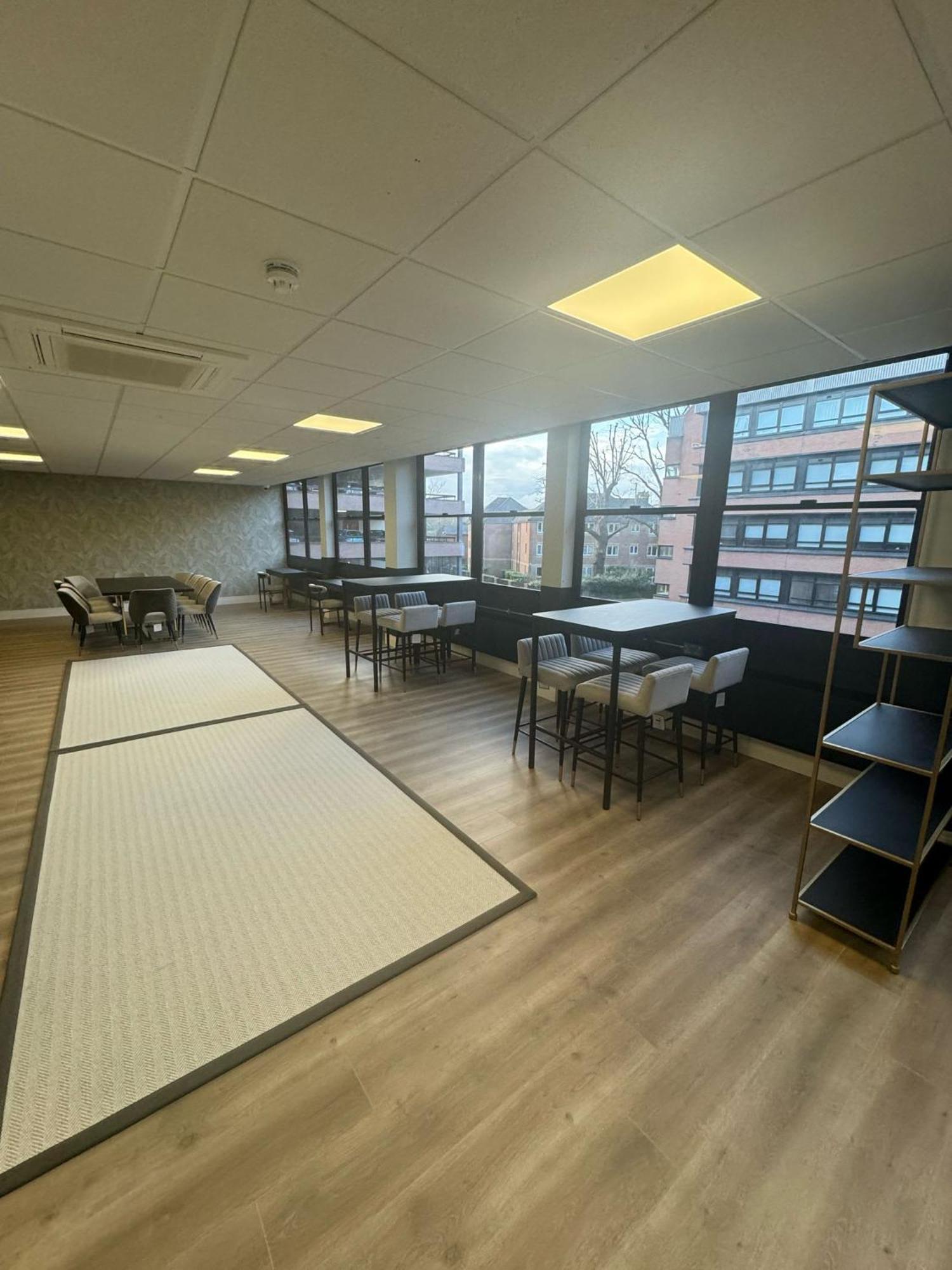 Modern Studio Apartment In East Grinstead Buitenkant foto